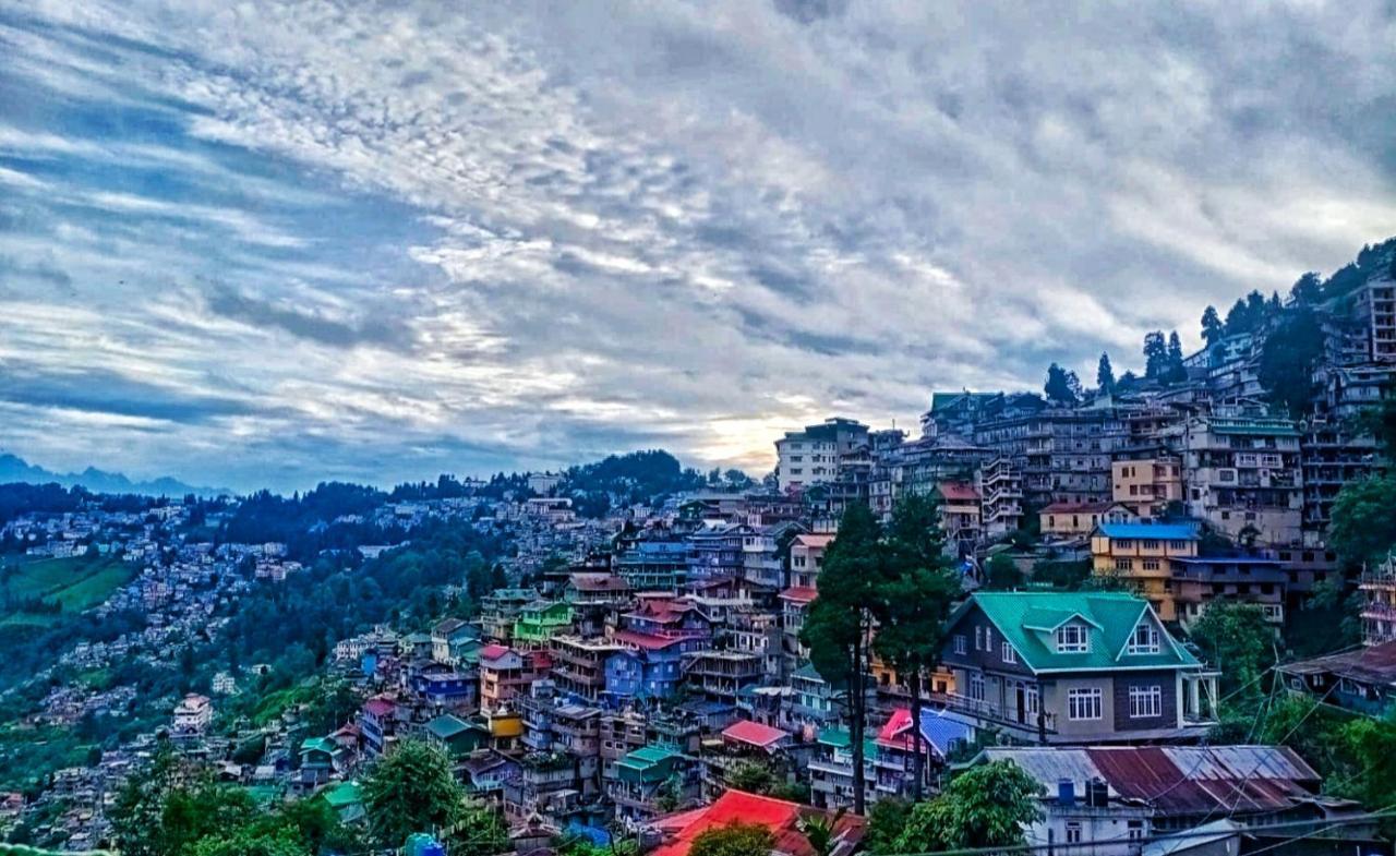 Dukeraj Homestay Дарджилинг Экстерьер фото